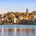 Napoli sostiene Gaeta: consegnato il crest per la candidatura a Capitale Italiana del Mare 2026