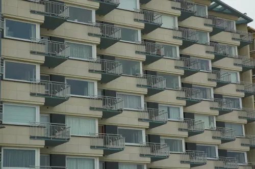 Salerno, recuperati 27 alloggi popolari: legalità e diritto alla casa al centro delle politiche