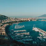 Napoli in 3 Giorni: Itinerario tra Storia e Mare