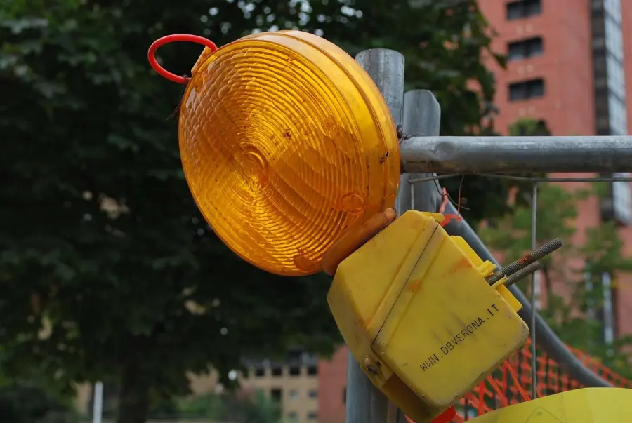 Napoli, modifiche al traffico in via Aulisio per lavori notturni
