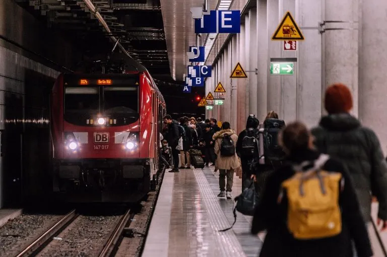 Come muoversi a Napoli: trasporti pubblici e consigli