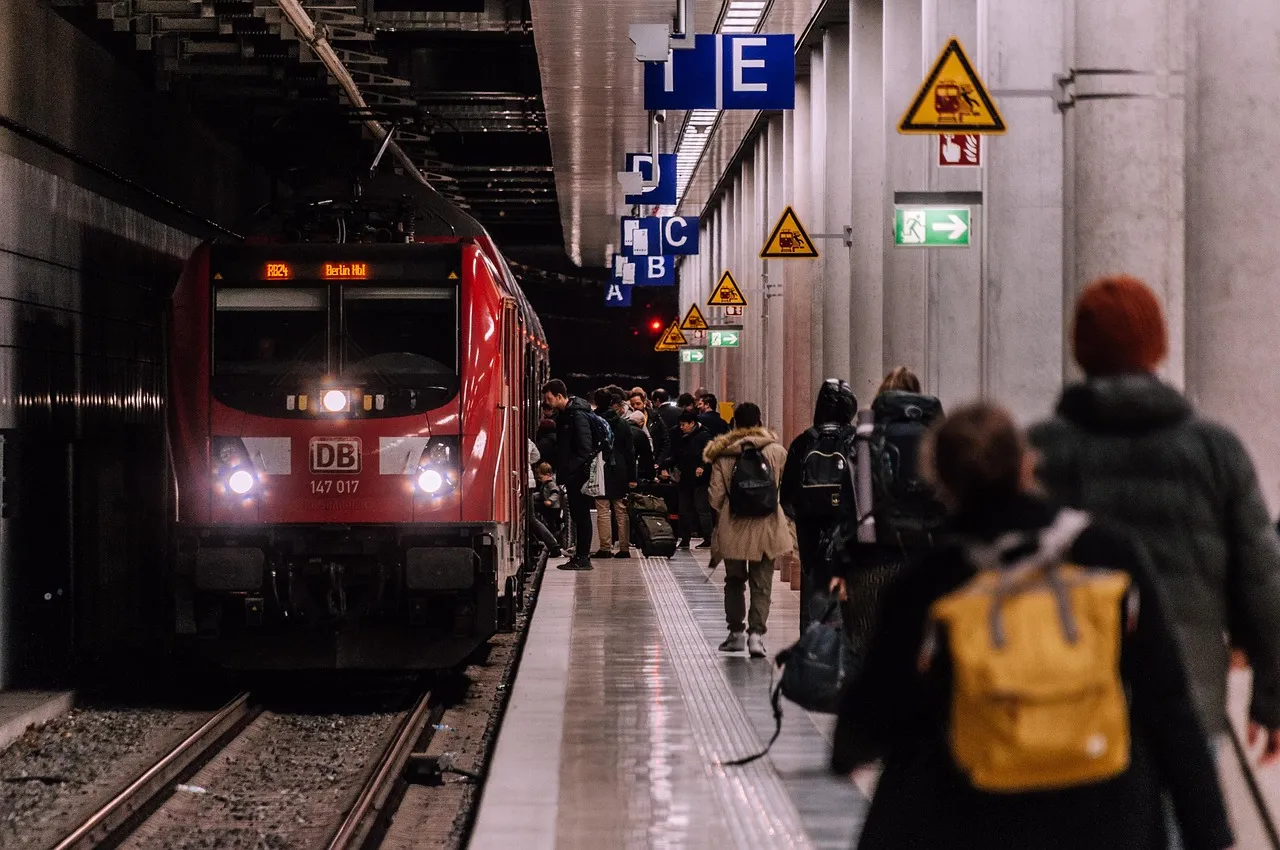 Come muoversi a Napoli: trasporti pubblici e consigli