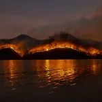 Incendio a Mondragone, Arpac avvia il monitoraggio delle diossine
