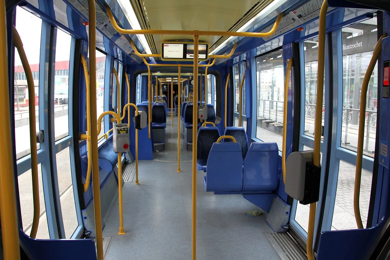 Caserta inaugura i nuovi autobus elettrici di AIR Campania