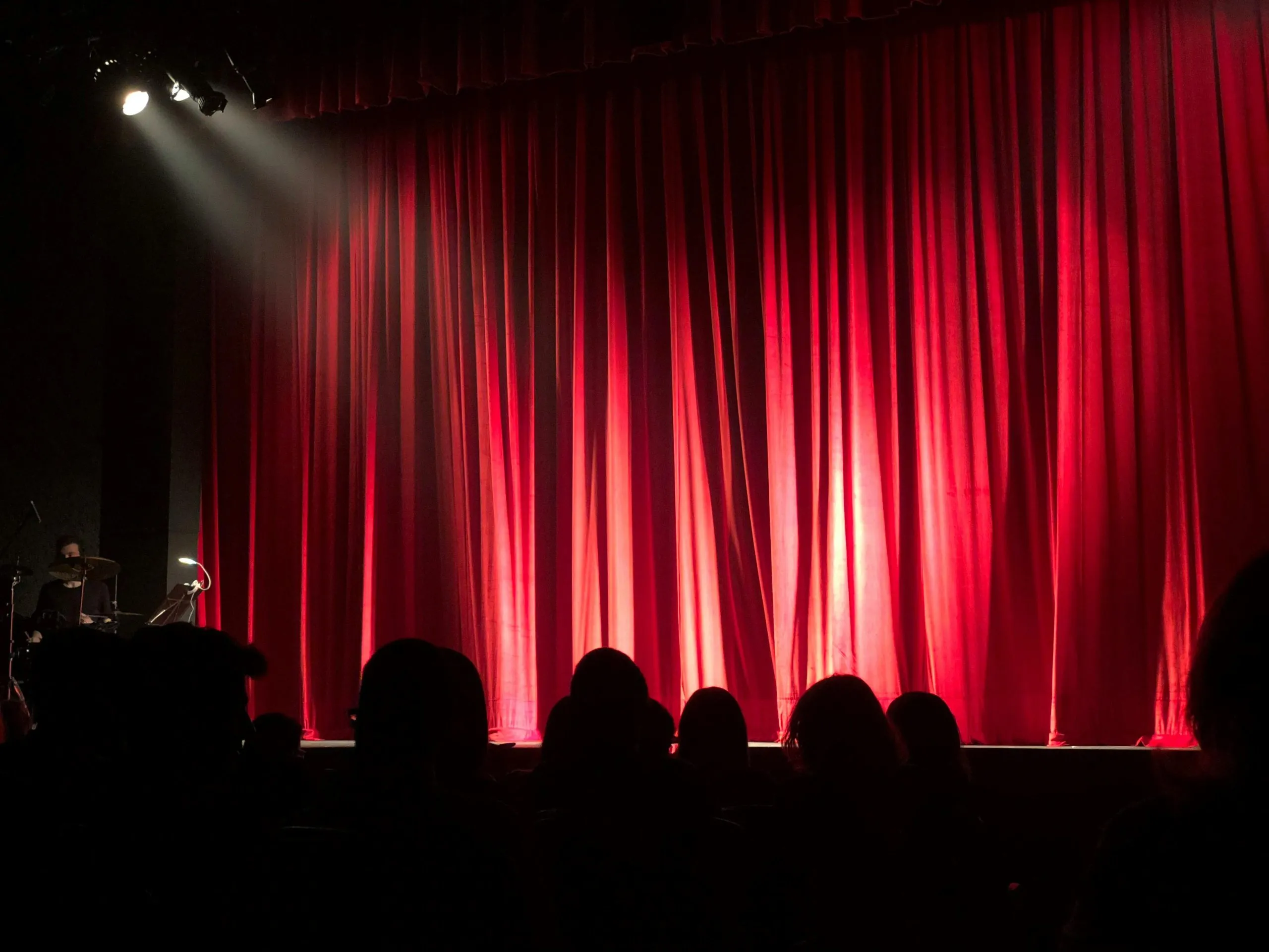 Körper torna al Teatro Nuovo: quattro serate per leggere il presente con il corpo