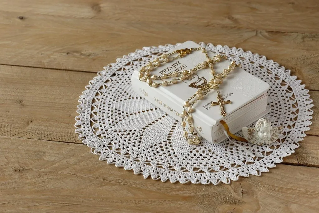 Auguri per la Prima Comunione: parole sincere per un giorno che rimane nel cuore